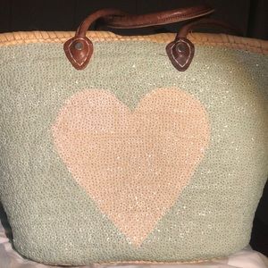Sequined heart straw beach bag